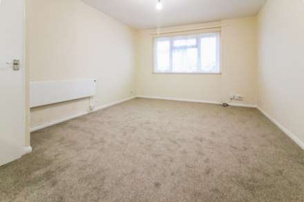 Fowler Road, Aylesbury, Image 4