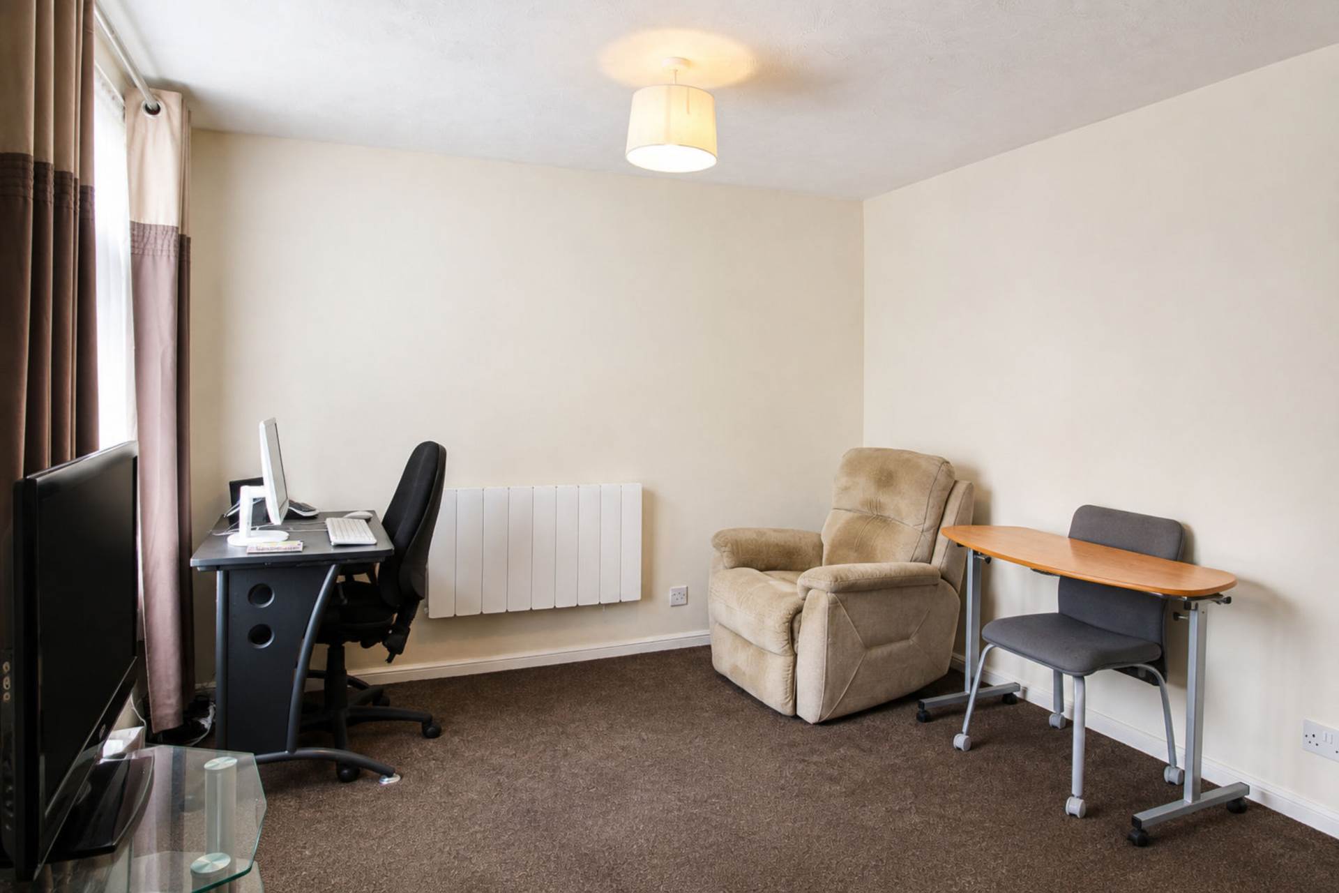 Rake Way, Aylesbury, Image 4