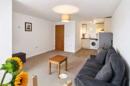 Kerr Place, Aylesbury, Image 2