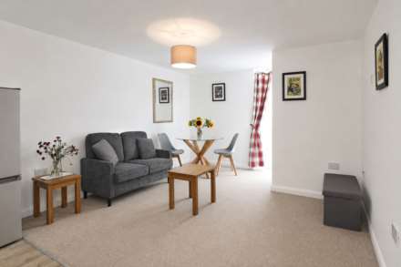 Kerr Place, Aylesbury, Image 4