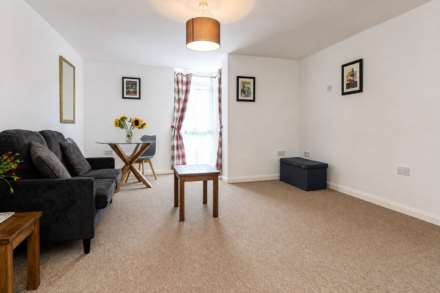 Kerr Place, Aylesbury, Image 5