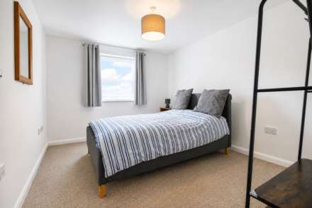 Kerr Place, Aylesbury, Image 6