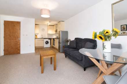 Kerr Place, Aylesbury, Image 8