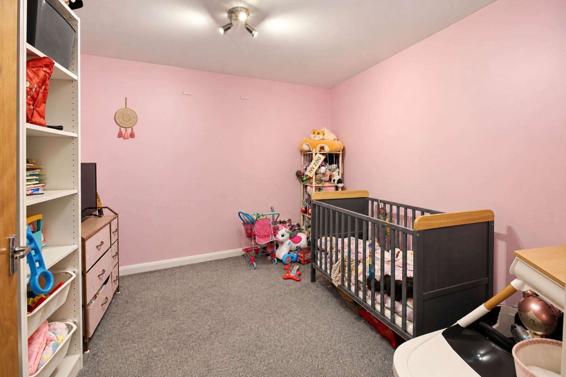 Kerr Place, Aylesbury, Image 6