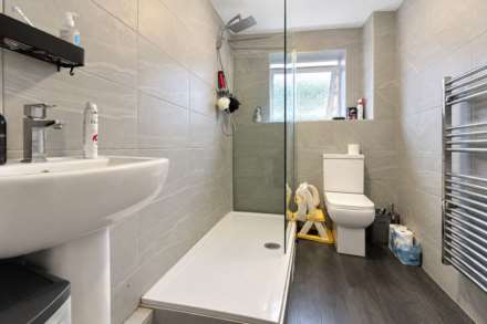 Kerr Place, Aylesbury, Image 3