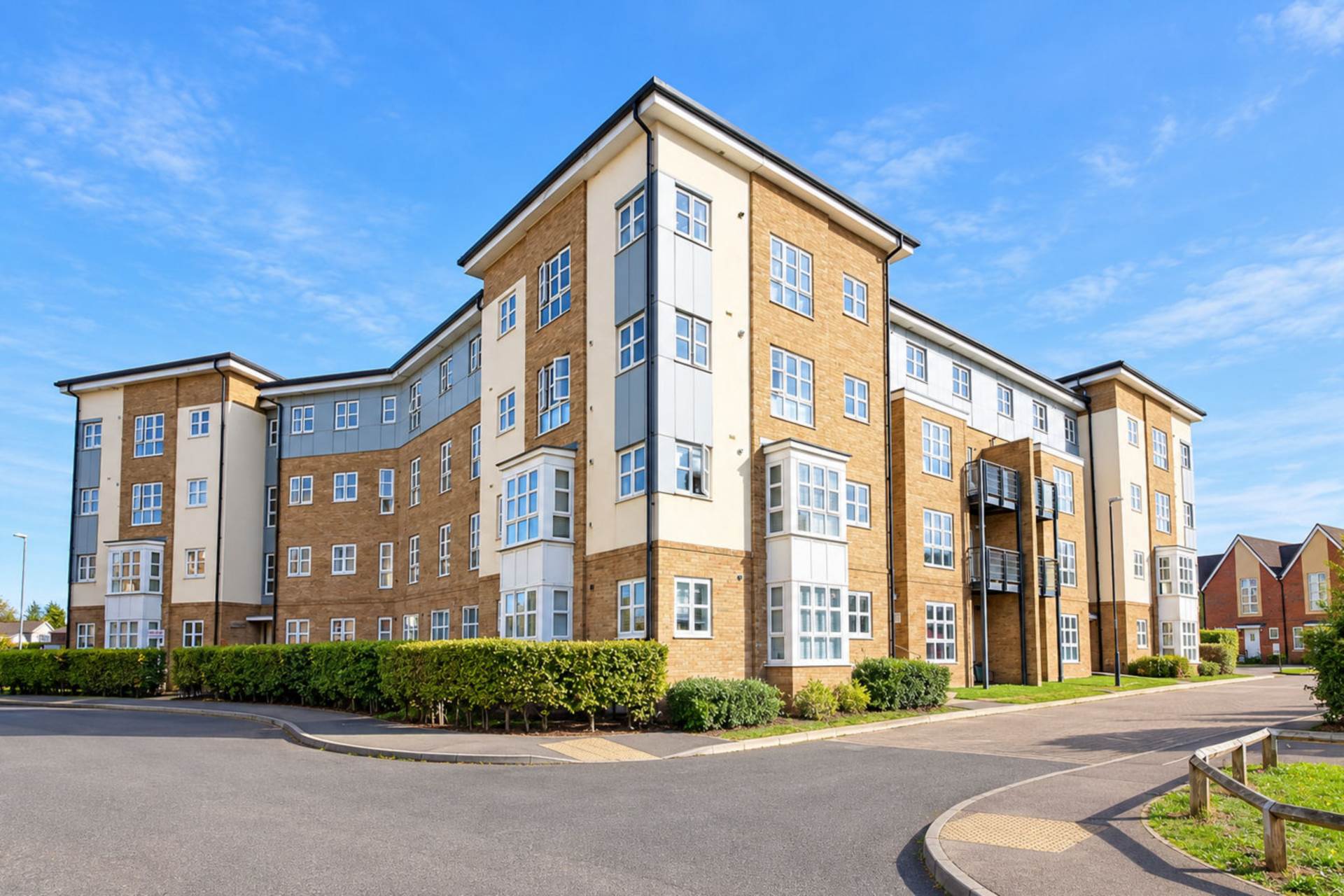 Gwendoline Buck Drive, Aylesbury, Image 1