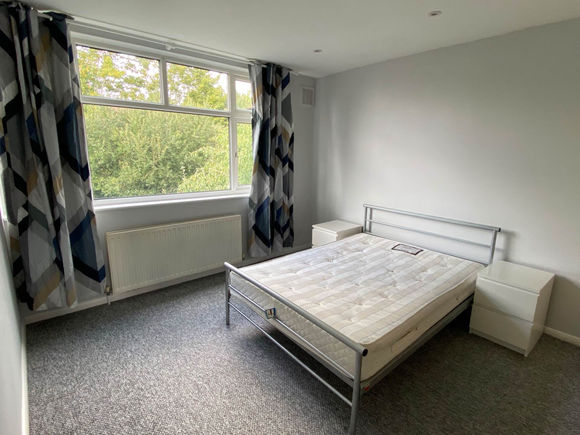 Vineyard Avenue, London, Image 5