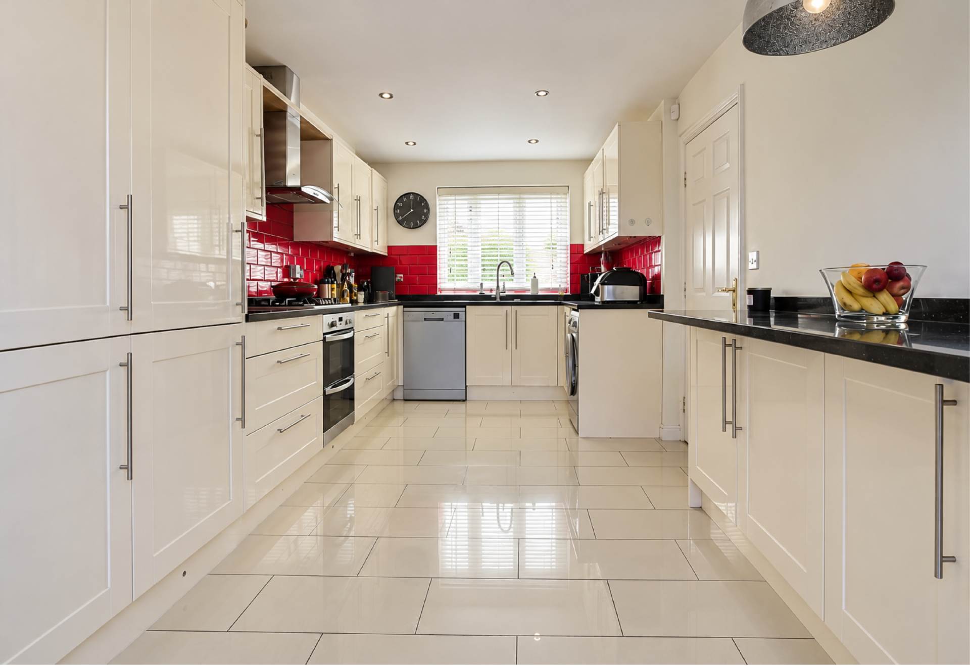 Petronel Road, Aylesbury, Image 3
