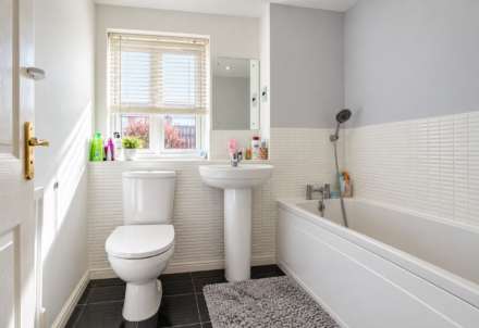 Petronel Road, Aylesbury, Image 8
