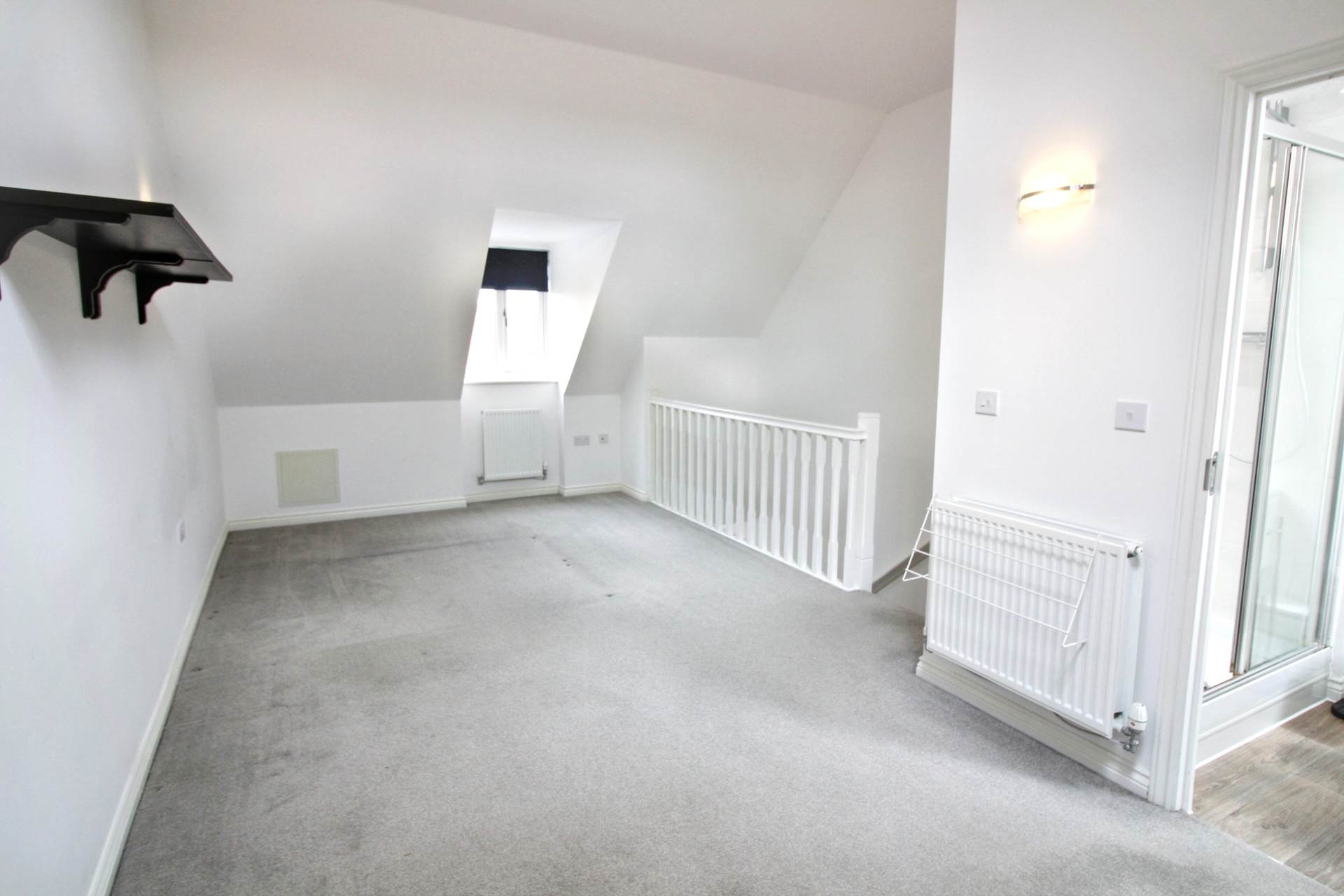 Moore Crescent, Aylesbury, Image 6