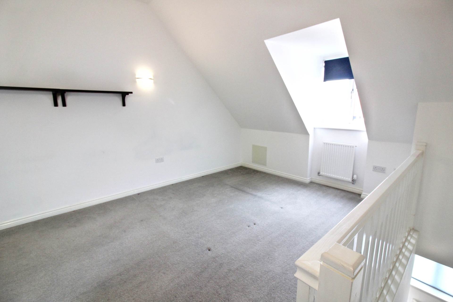 Moore Crescent, Aylesbury, Image 7