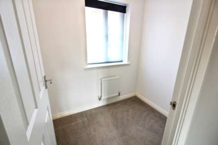Moore Crescent, Aylesbury, Image 13