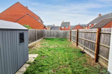 Moore Crescent, Aylesbury, Image 4