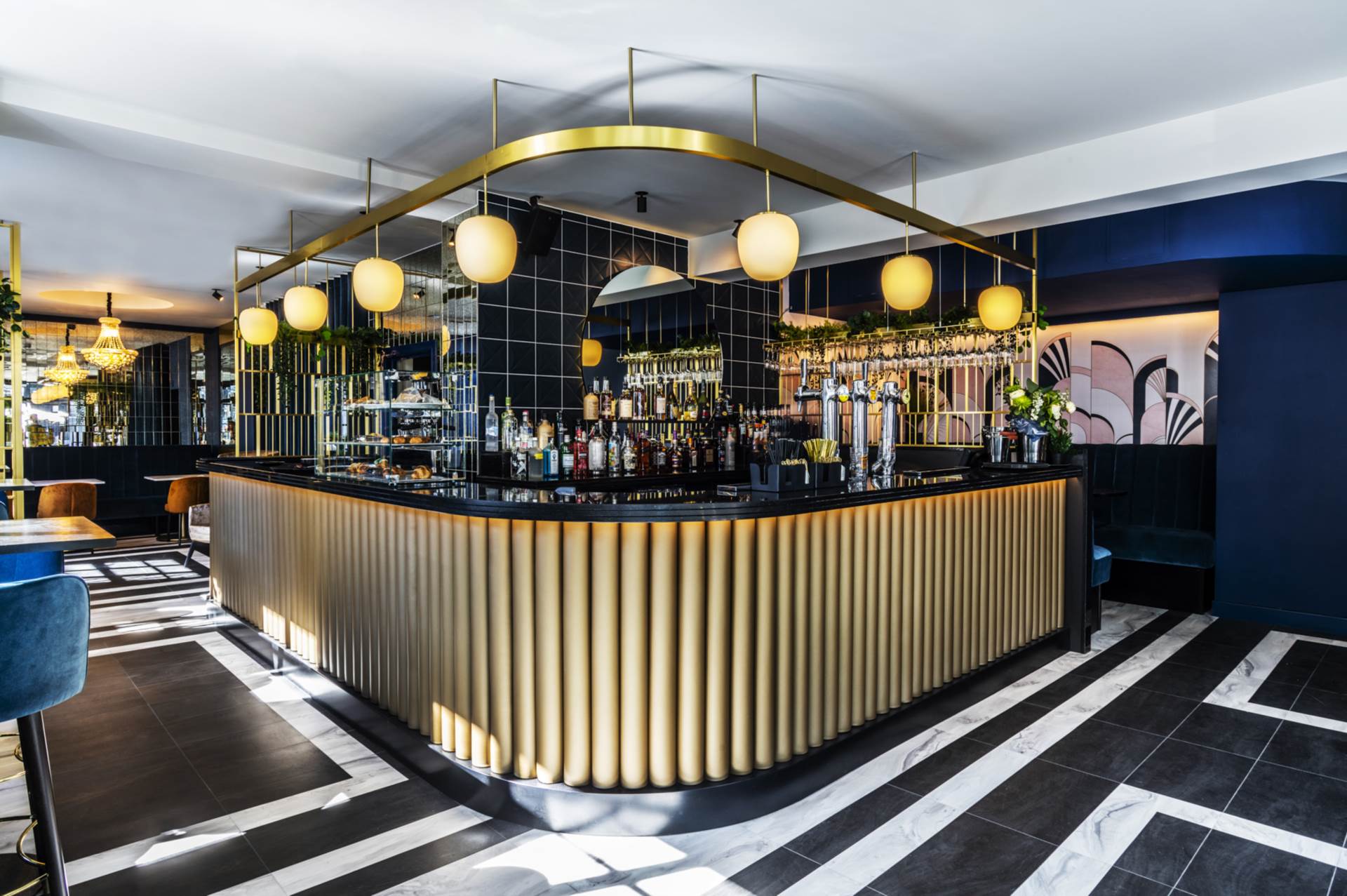 Reign Bar and Lounge 13 Albion Street Broadstrais CT10 1LU, Image 8