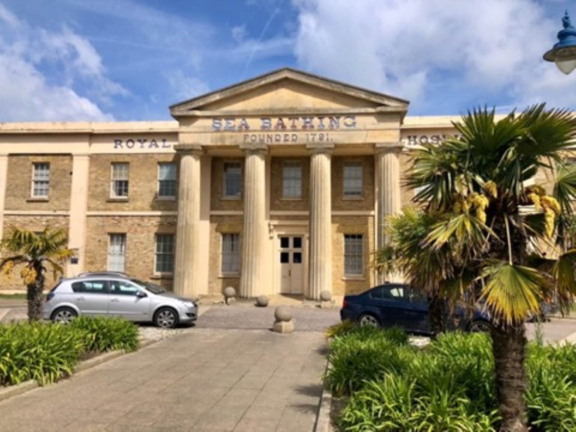 Flat 16  Alexandra Court, The Royal Sea Bathing,Canterbury Road Margate CT9 5NT, Image 1