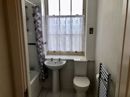 Flat 16  Alexandra Court, The Royal Sea Bathing,Canterbury Road Margate CT9 5NT, Image 3