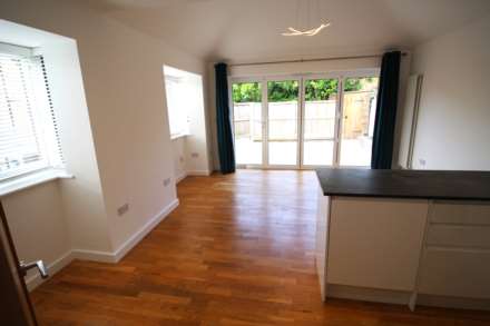 2a Norman Road, Broadstairs CT10 3BZ, Image 6