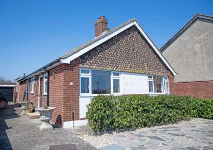 3 Bedroom Detached Bungalow, Dumpton Park Drive Broadstairs CT10 1RE