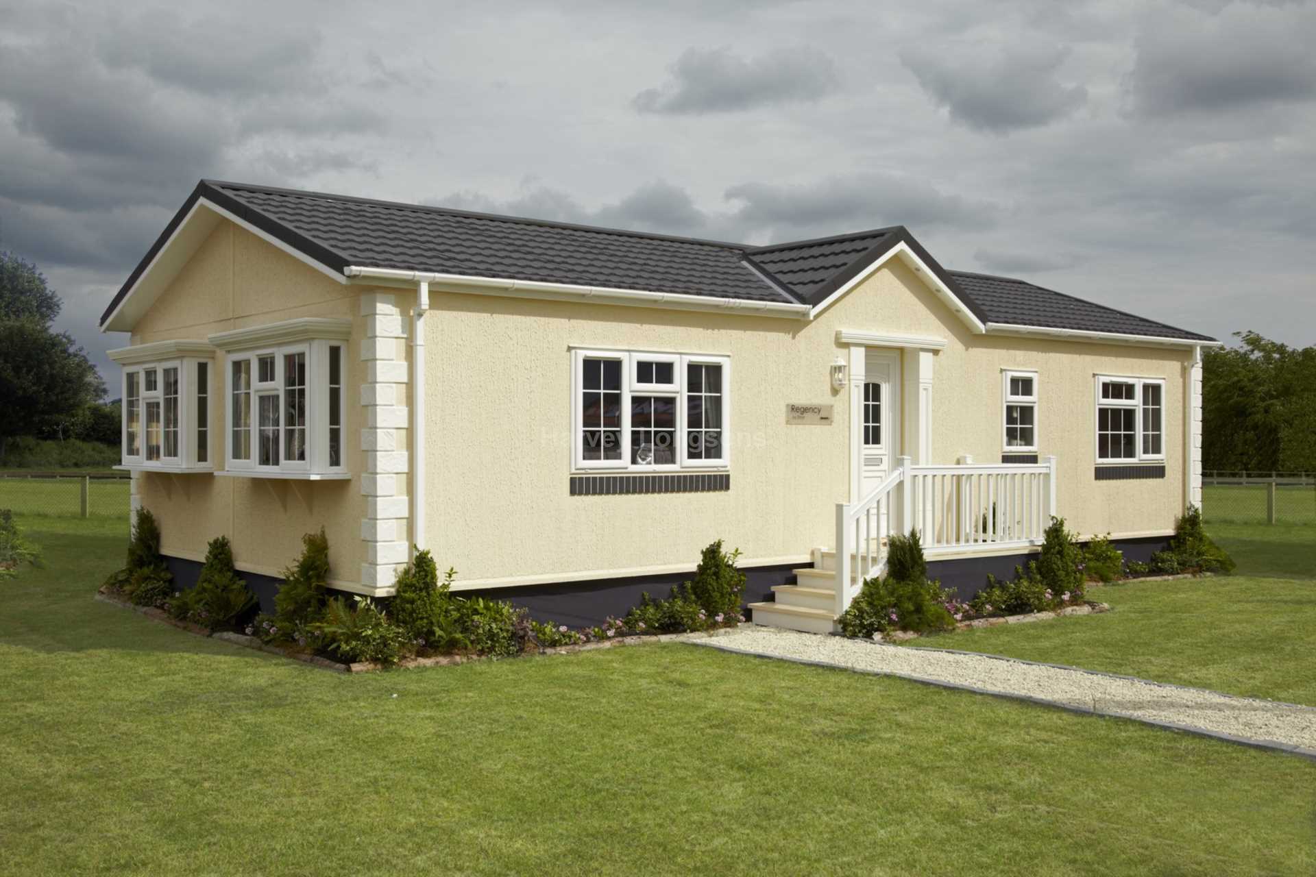 2 Bedroom Park Home, Whitland For Sale in Whitland, Carmarthenshire