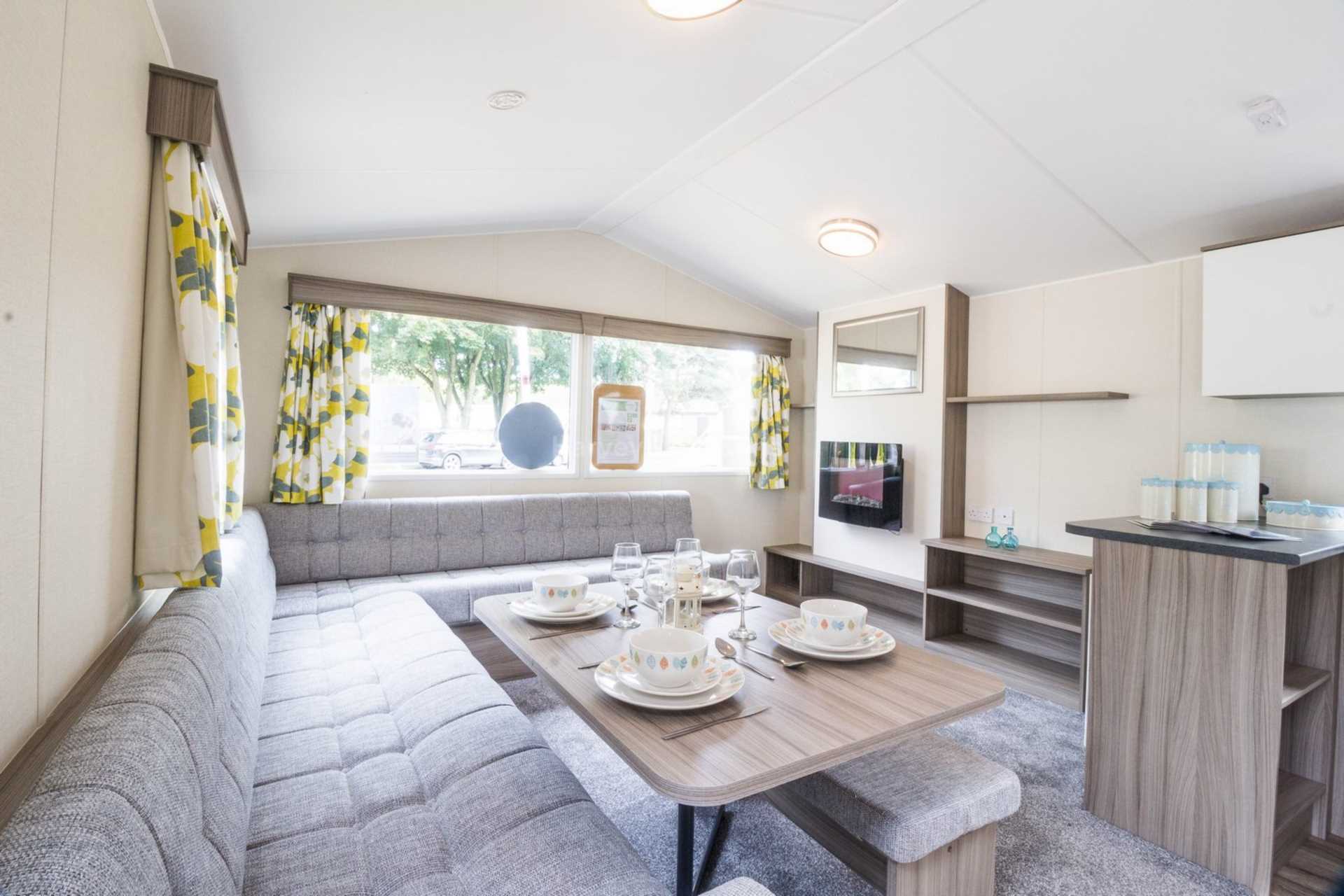 3 Bedroom Mobile Home, Belton For Sale in Belton, Norfolk Preloved