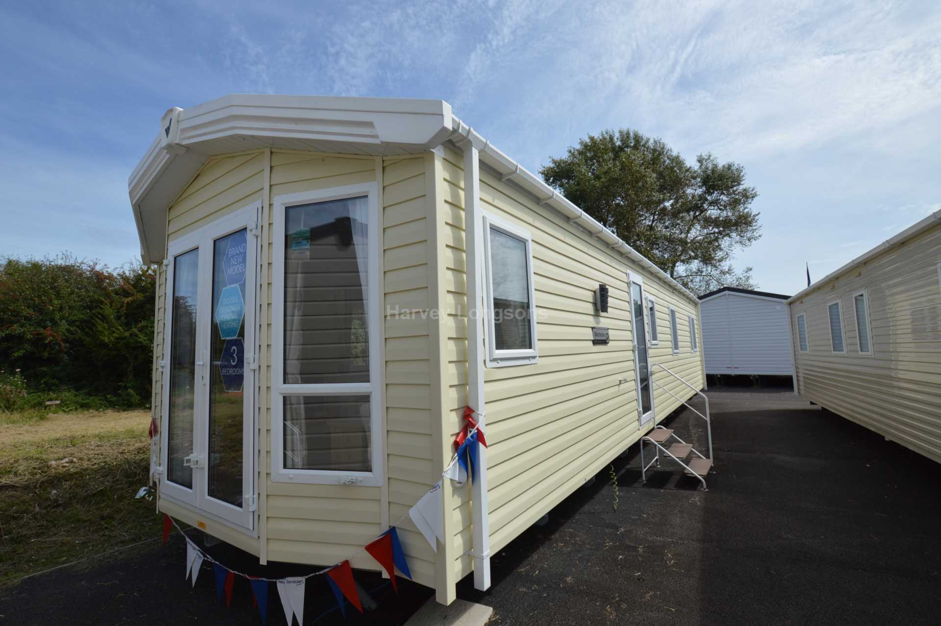 3 Bedroom Caravan, Chichester For Sale in Chichester, West Sussex