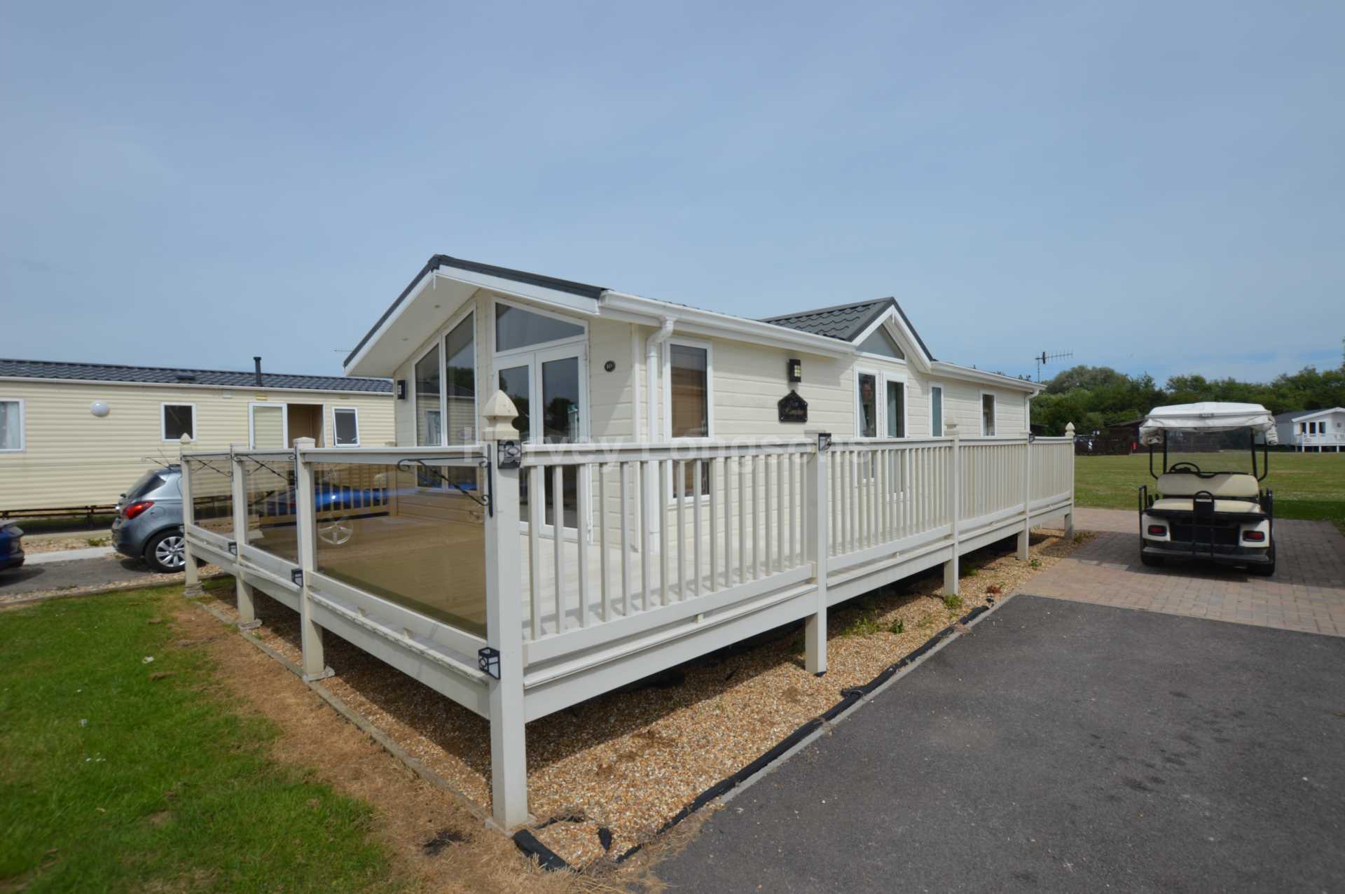 2 Bedroom Lodge, Chichester For Sale in Chichester, West Sussex Preloved