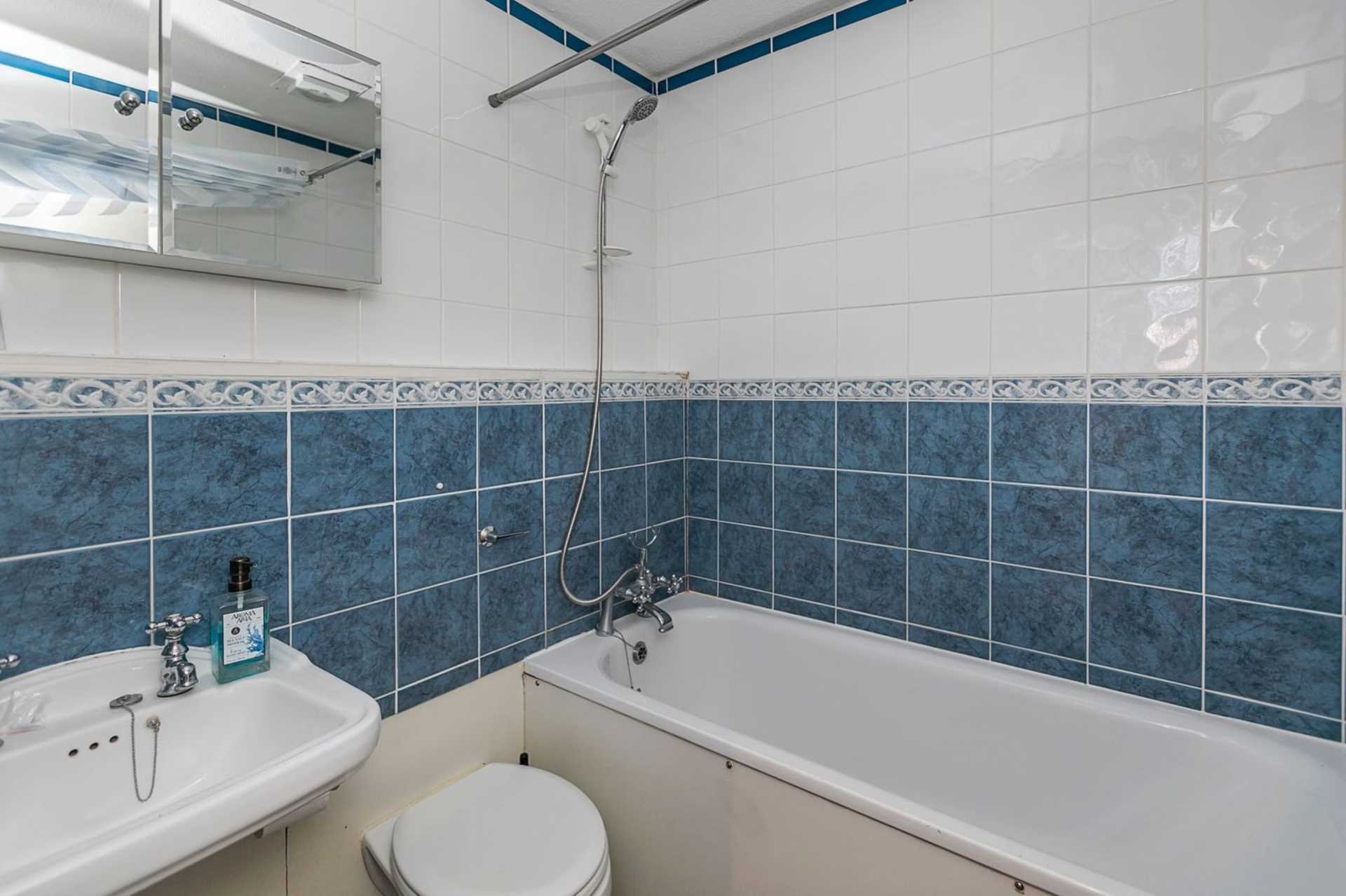 St Georges Drive, Pimlico, SW1V, Image 7