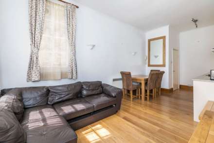 St Georges Drive, Pimlico, SW1V, Image 2