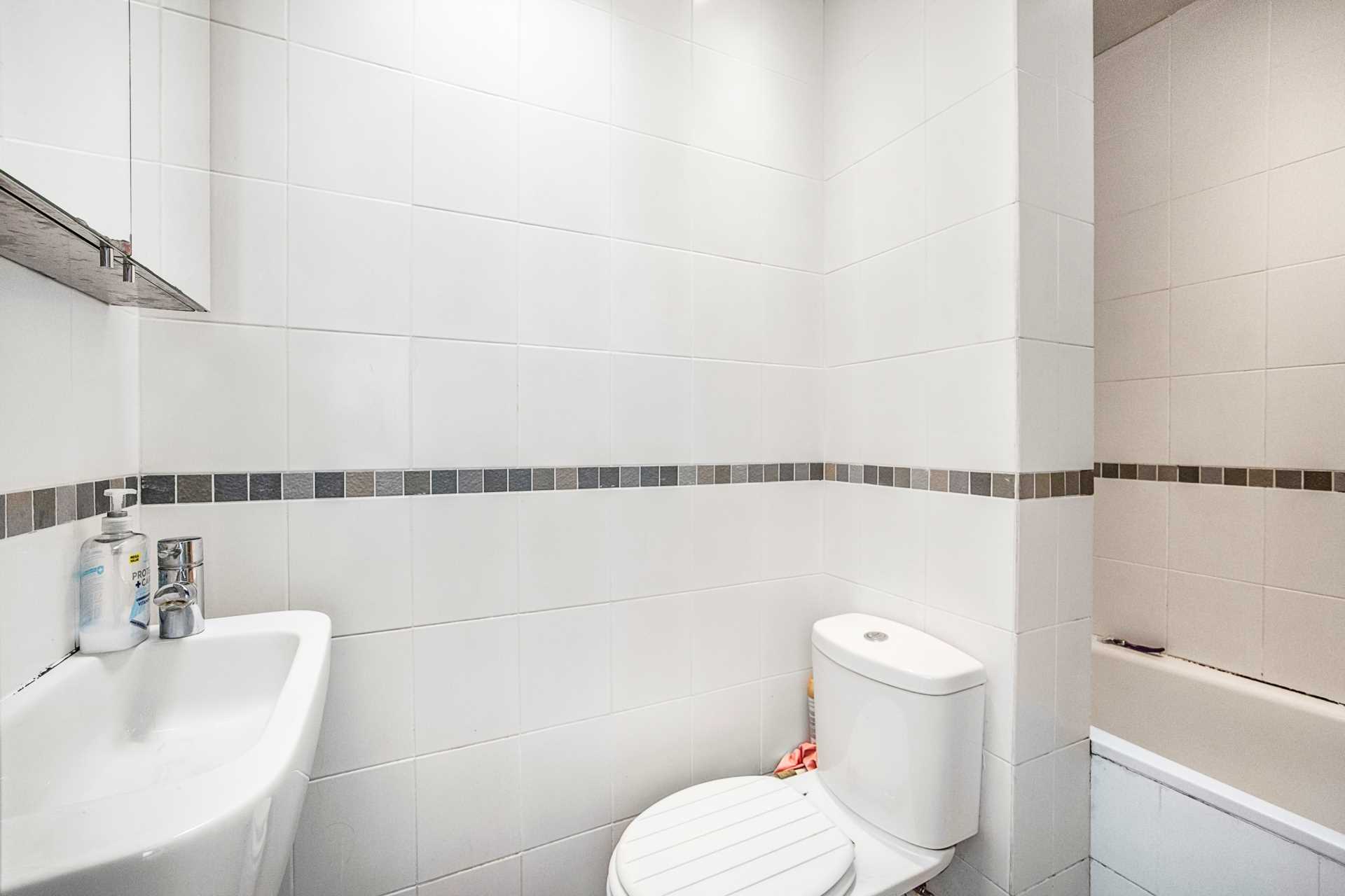 Gloucester Street, Pimlico, SW1V, Image 6