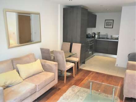 Vauxhall Bridge Road, London, SW1V, Image 11