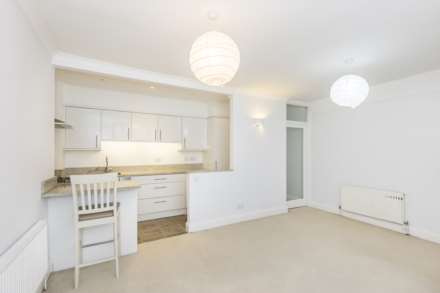 St George's Drive, London, SW1V, Image 3