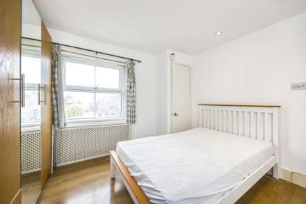2 Bedroom Flat, Hogarth Road, London, SW5