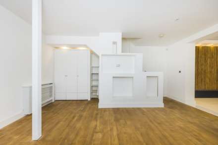 Queen's Gate, Kensington, SW7, Image 3