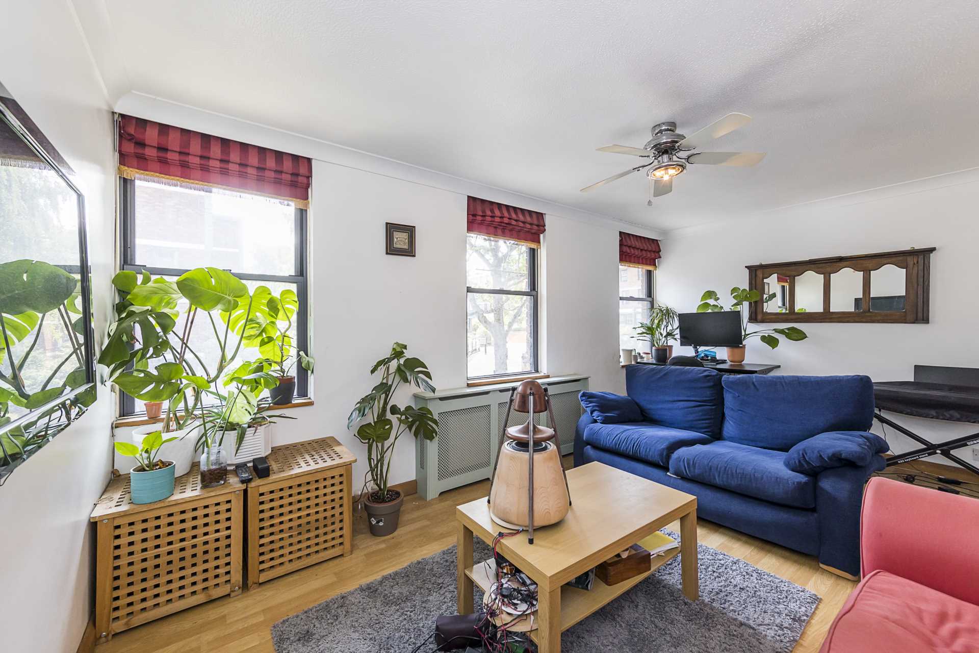 Vauxhall Bridge Road, Pimlico, SW1V, Image 1