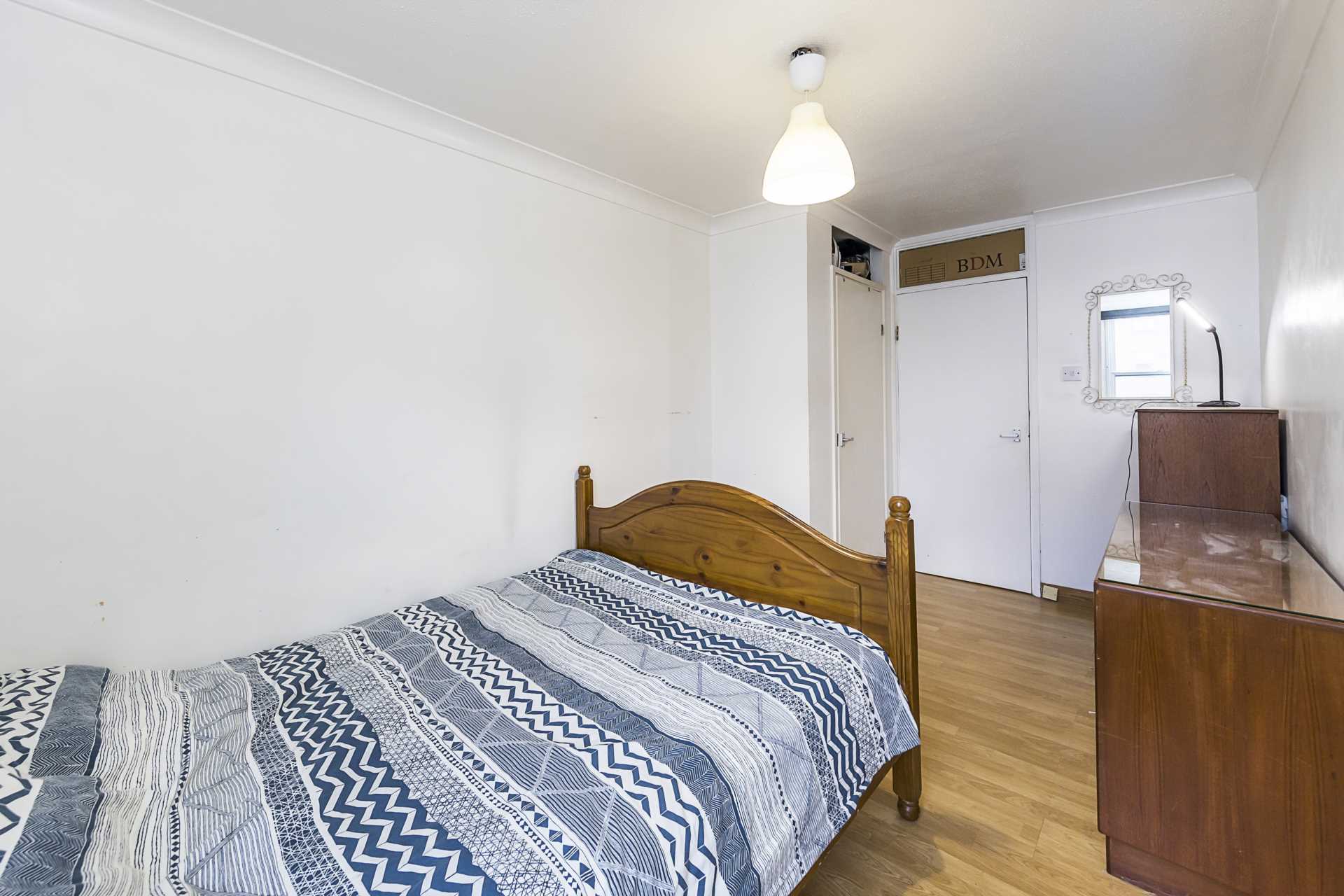 Vauxhall Bridge Road, Pimlico, SW1V, Image 12