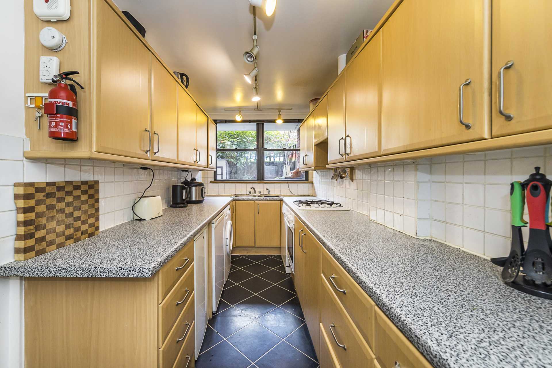 Vauxhall Bridge Road, Pimlico, SW1V, Image 18