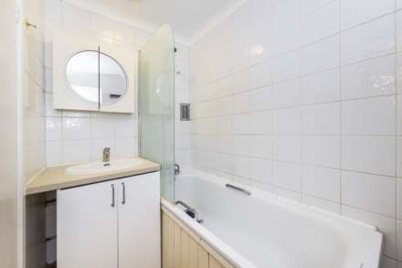 Vauxhall Bridge Road, Pimlico, SW1V, Image 19