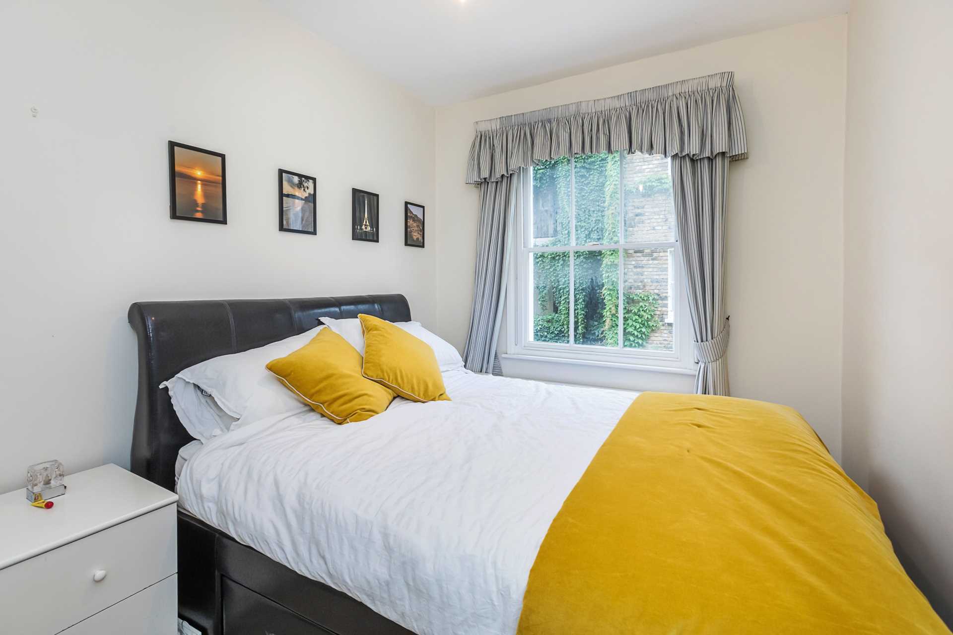 Alderney Street, Pimlico. SW1V, Image 2