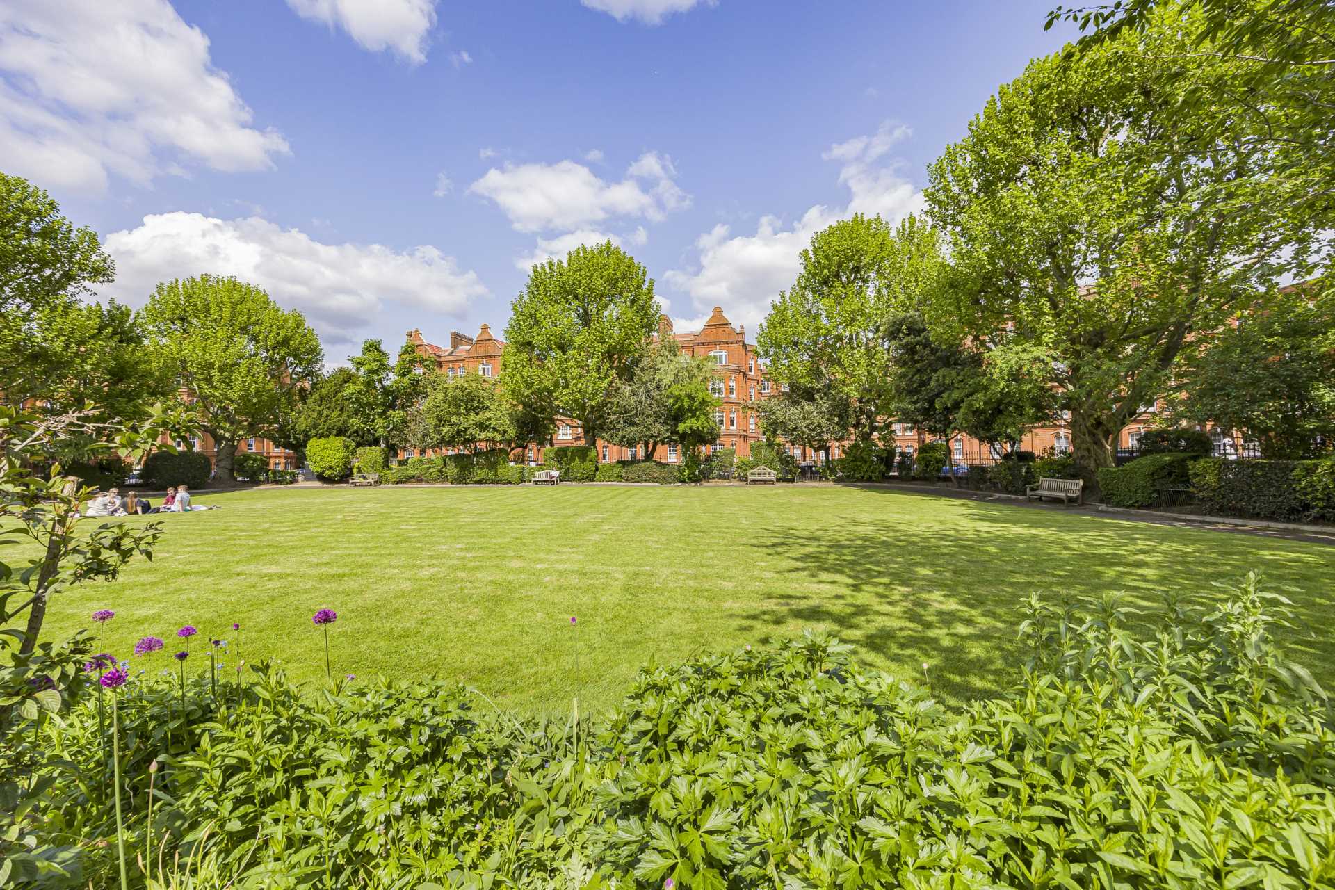 Queens Club Gardens, London, W14, Image 15