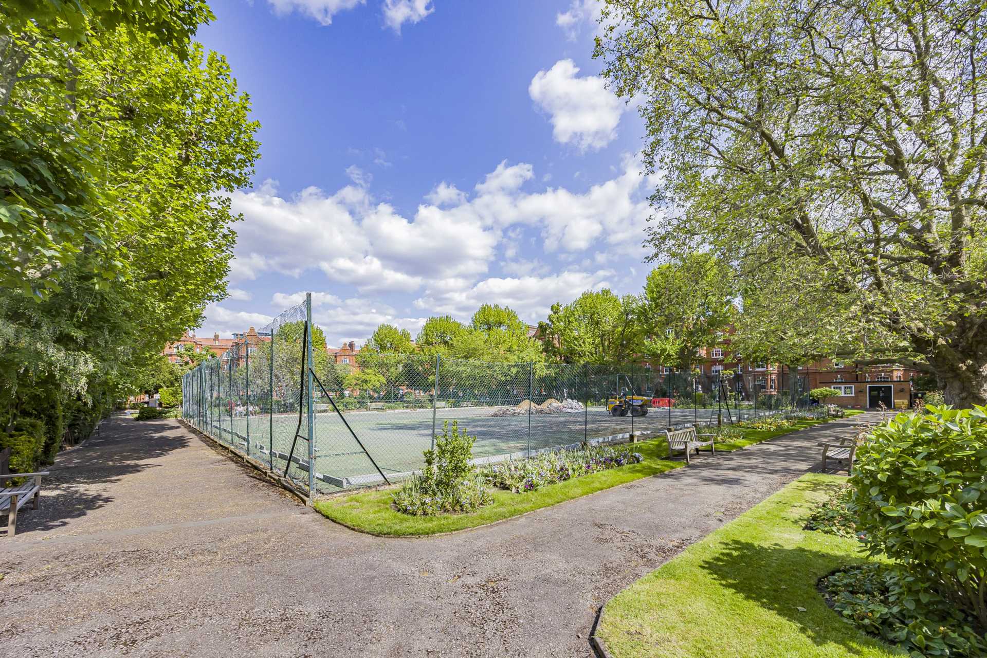Queens Club Gardens, London, W14, Image 16