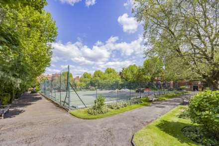 Queens Club Gardens, London, W14, Image 16