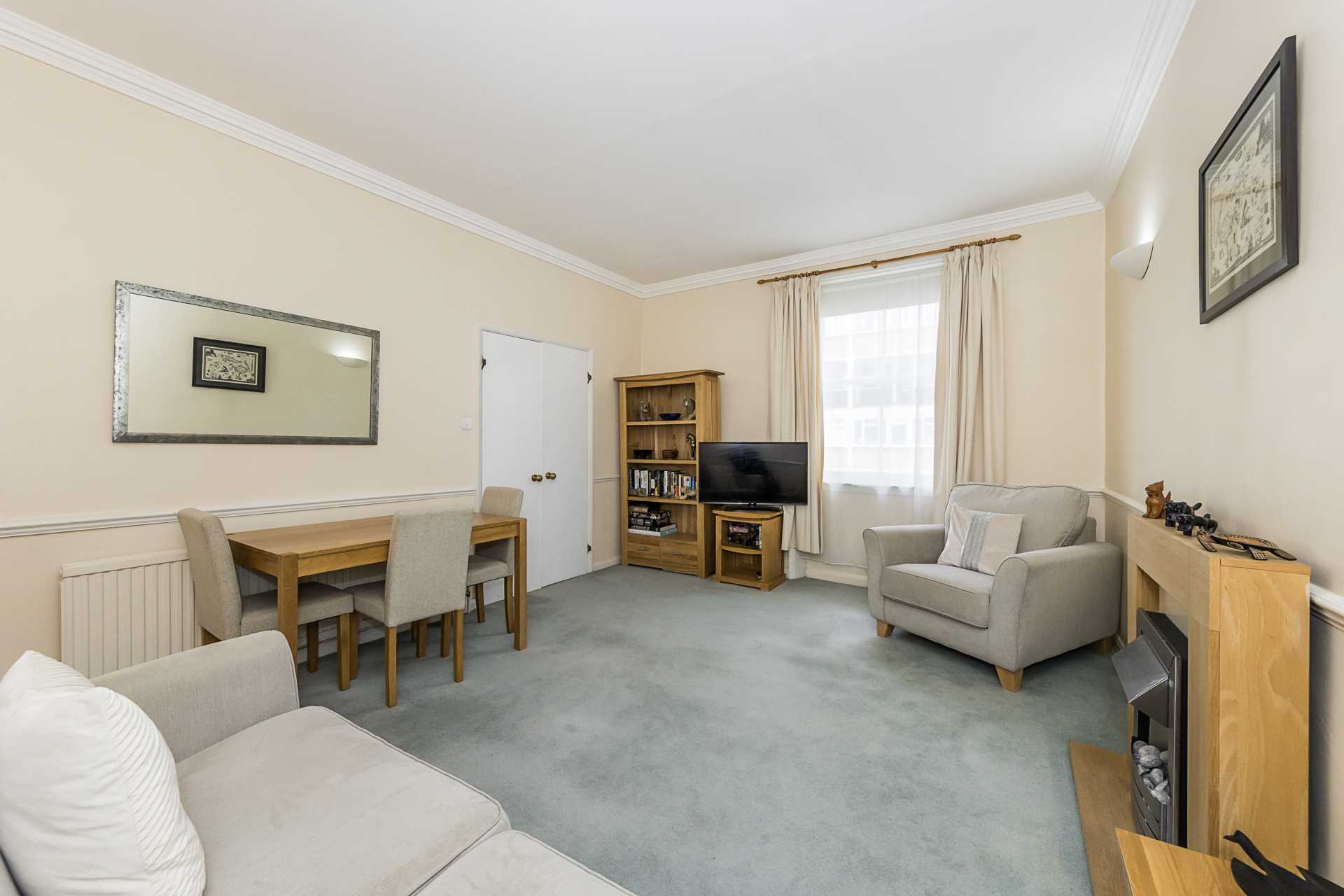 Lupus Street, Pimlico, SW1V, Image 2