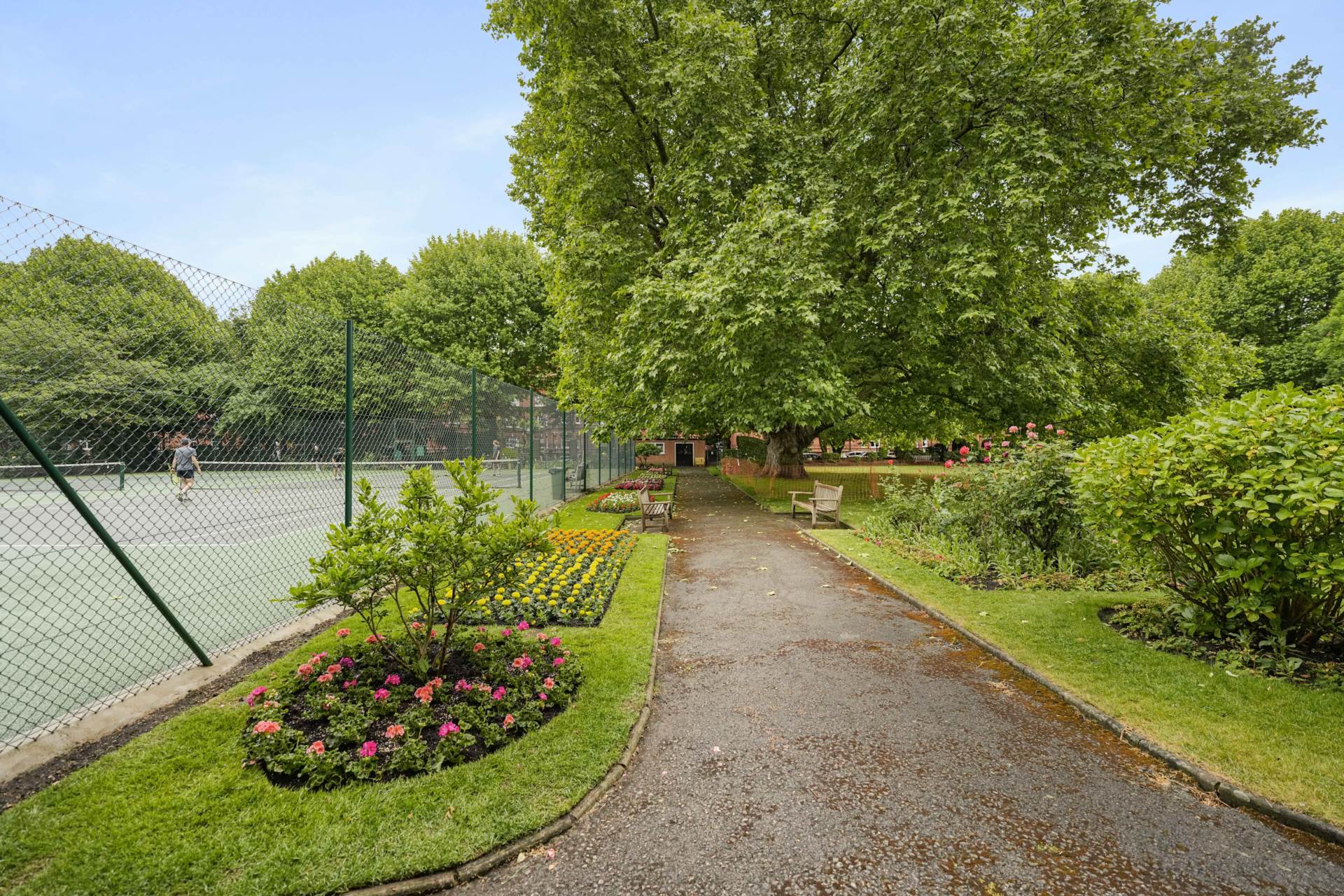 Queens Club Gardens, Baron's Court, W14, Image 9