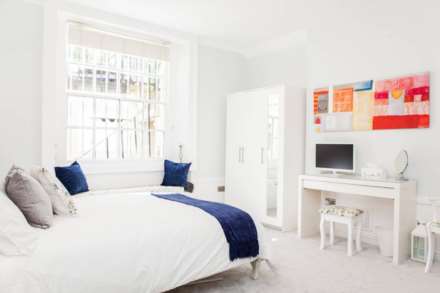 St Georges Square, London, Image 6