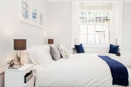 St Georges Square, London, Image 8