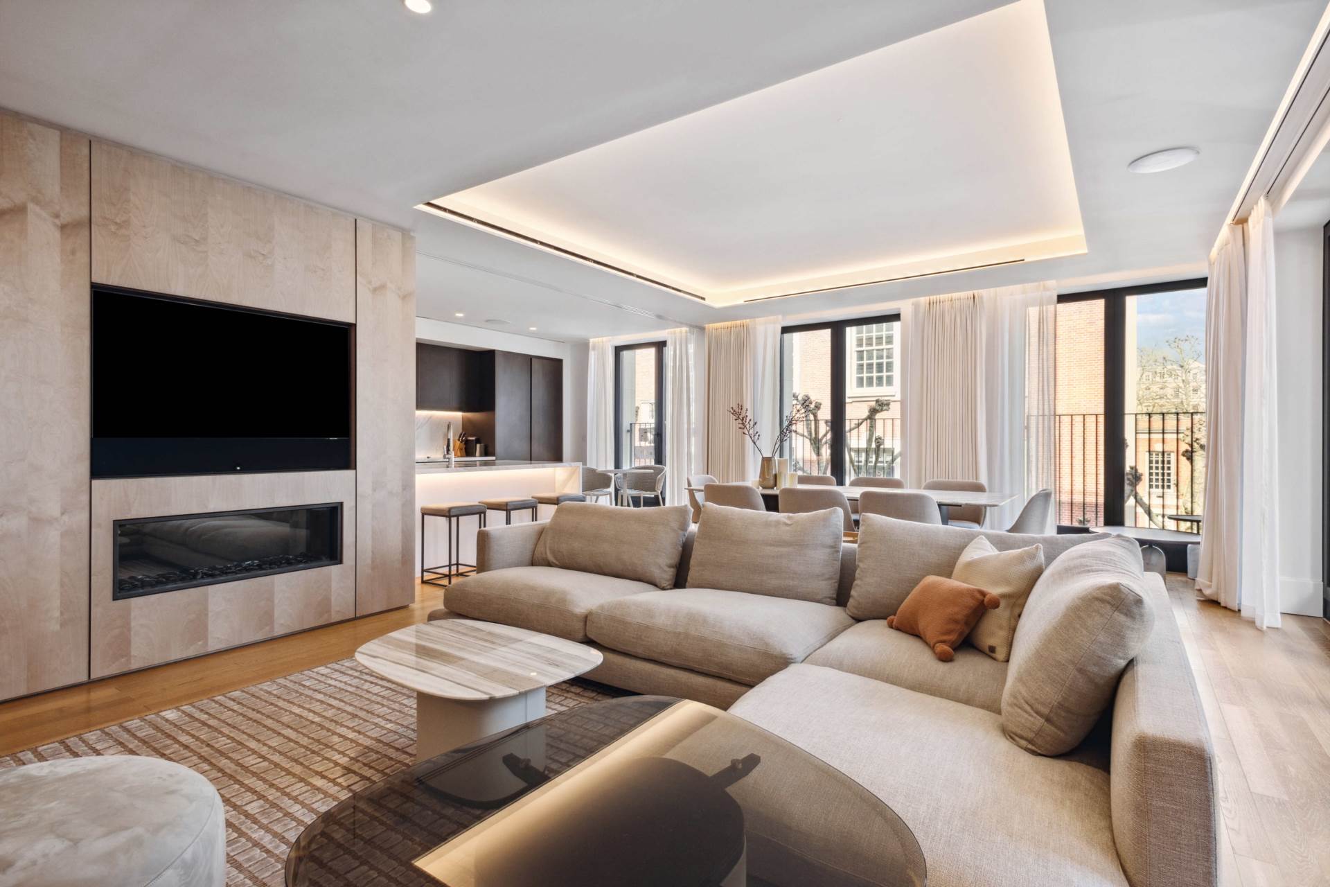 Lancer Square, Kensington, W8, Image 1