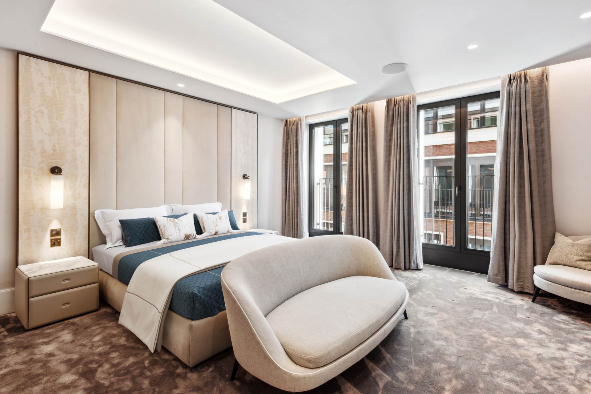 Lancer Square, Kensington, W8, Image 3