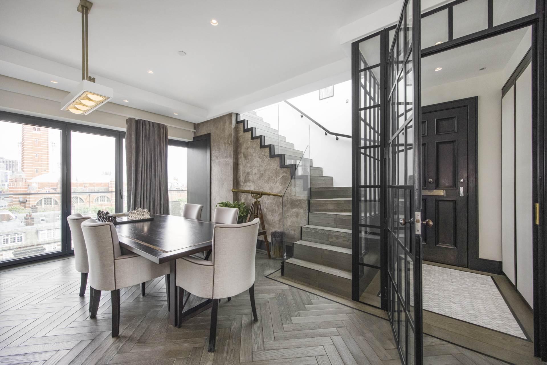 Vauxhall Bridge Road, Victoria, SW1V, Image 1