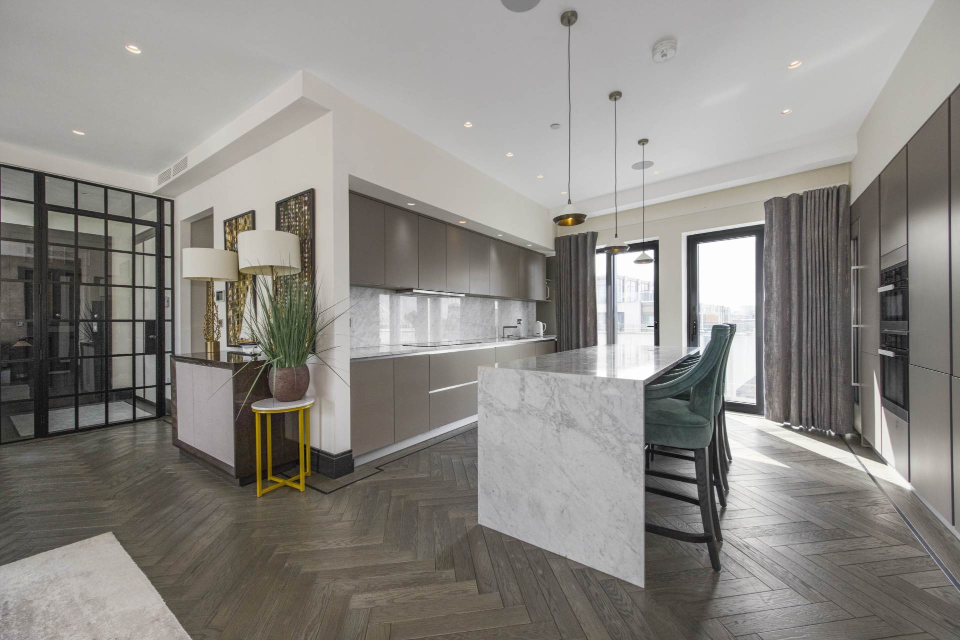 Vauxhall Bridge Road, Victoria, SW1V, Image 12