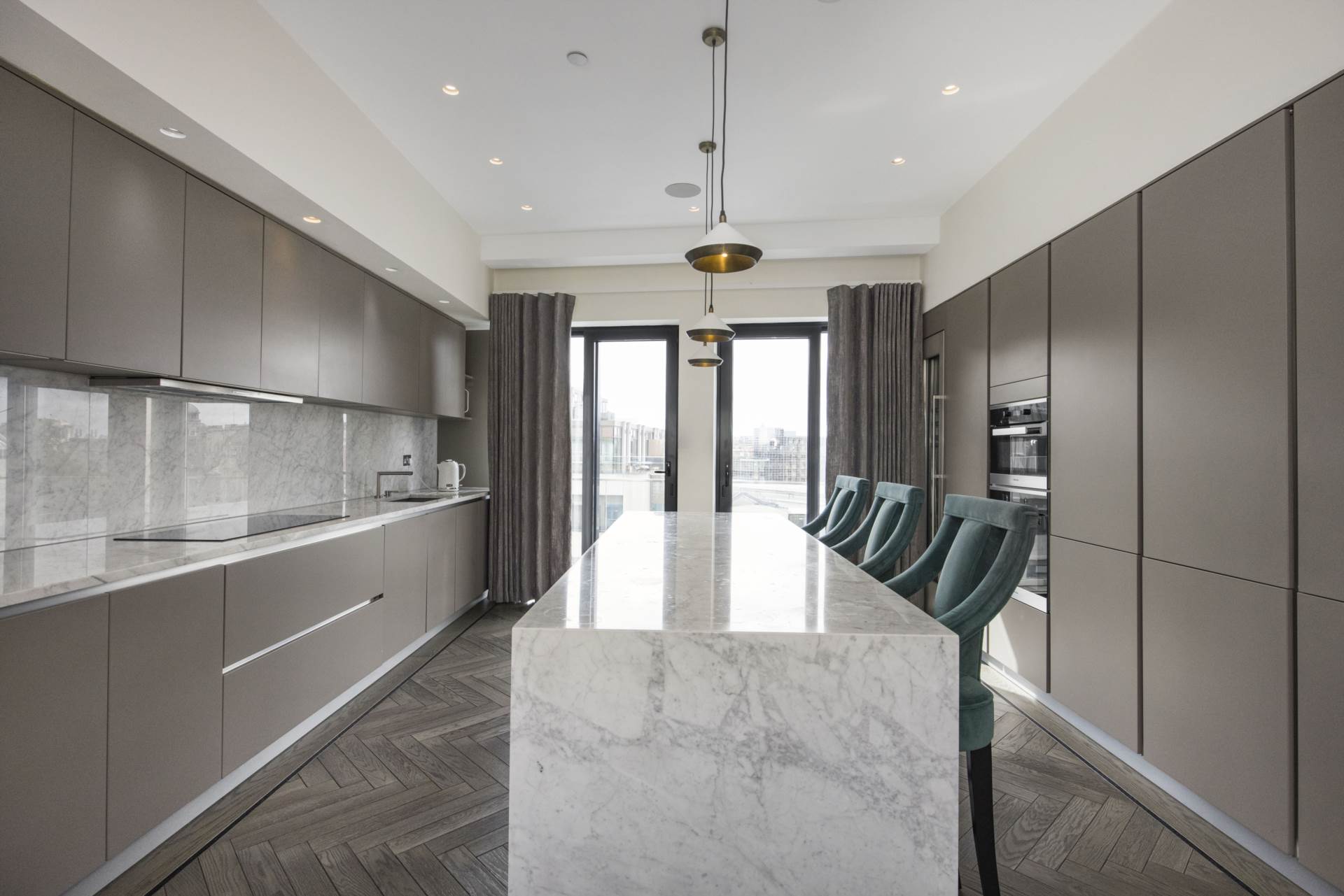 Vauxhall Bridge Road, Victoria, SW1V, Image 13